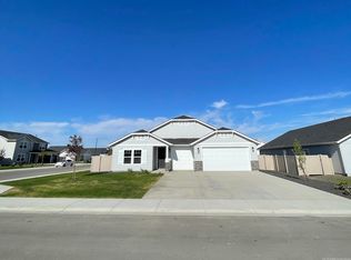 523 Rahara Ave, Middleton, ID 83644