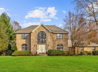 2 Ardsley Pl, Morganville, NJ 07751