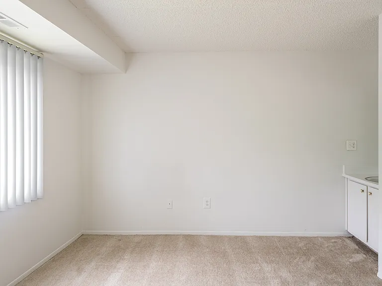 Riverside Village Apartments — Photo 55