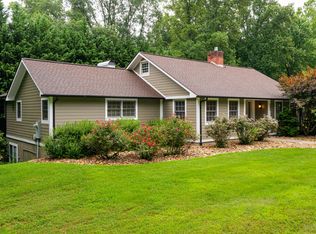 106 Pine Tree Dr, Swannanoa, NC 28778