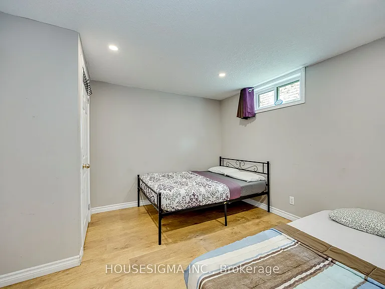 115 Scenic Wood Cres — Photo 35