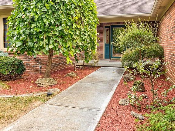 5th image of 7413 Liscannor Ln