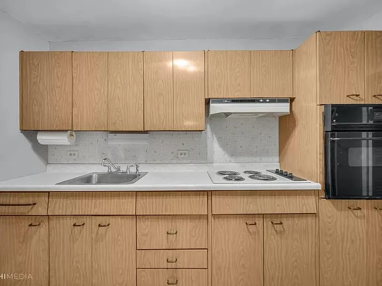 4250 N Marine Dr #1413 — Photo 13