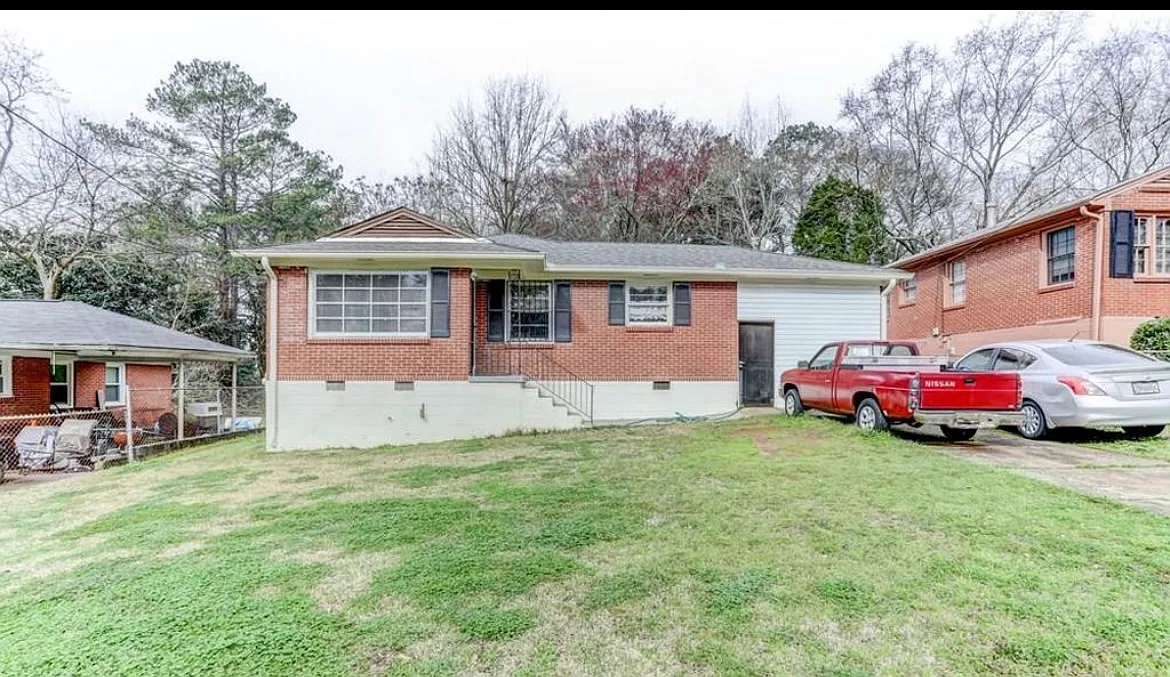 2179 Nelms Dr SW — Photo 2