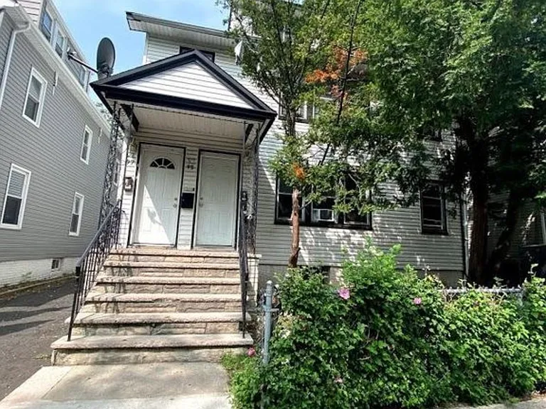 95 Alexander St #3 — Photo 3