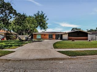 506 Greenway Dr, Corpus Christi, TX 78412