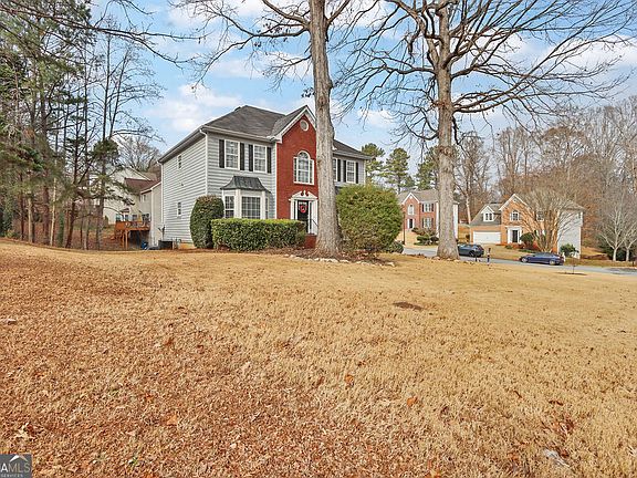 2nd image of 725 Somerset Vale Dr