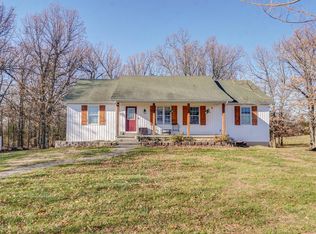 989 Sand Springs Rd, Marshfield, MO 65706
