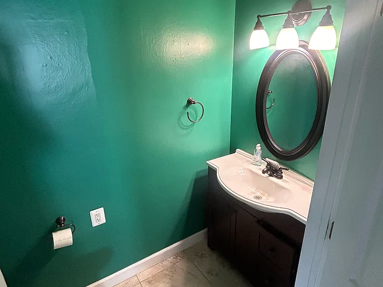 1135 Oak Ave — Photo 17