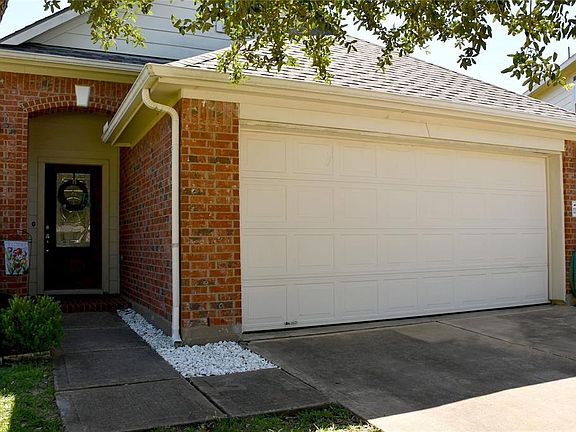 2nd image of 11303 Elizabeth Brook Dr
