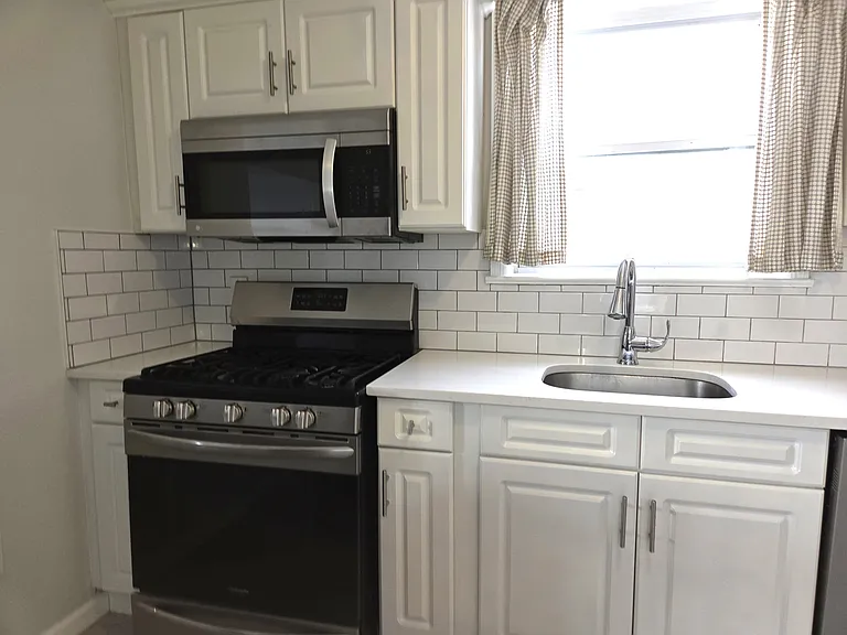 198 Wessington Ave #2 — Photo 3