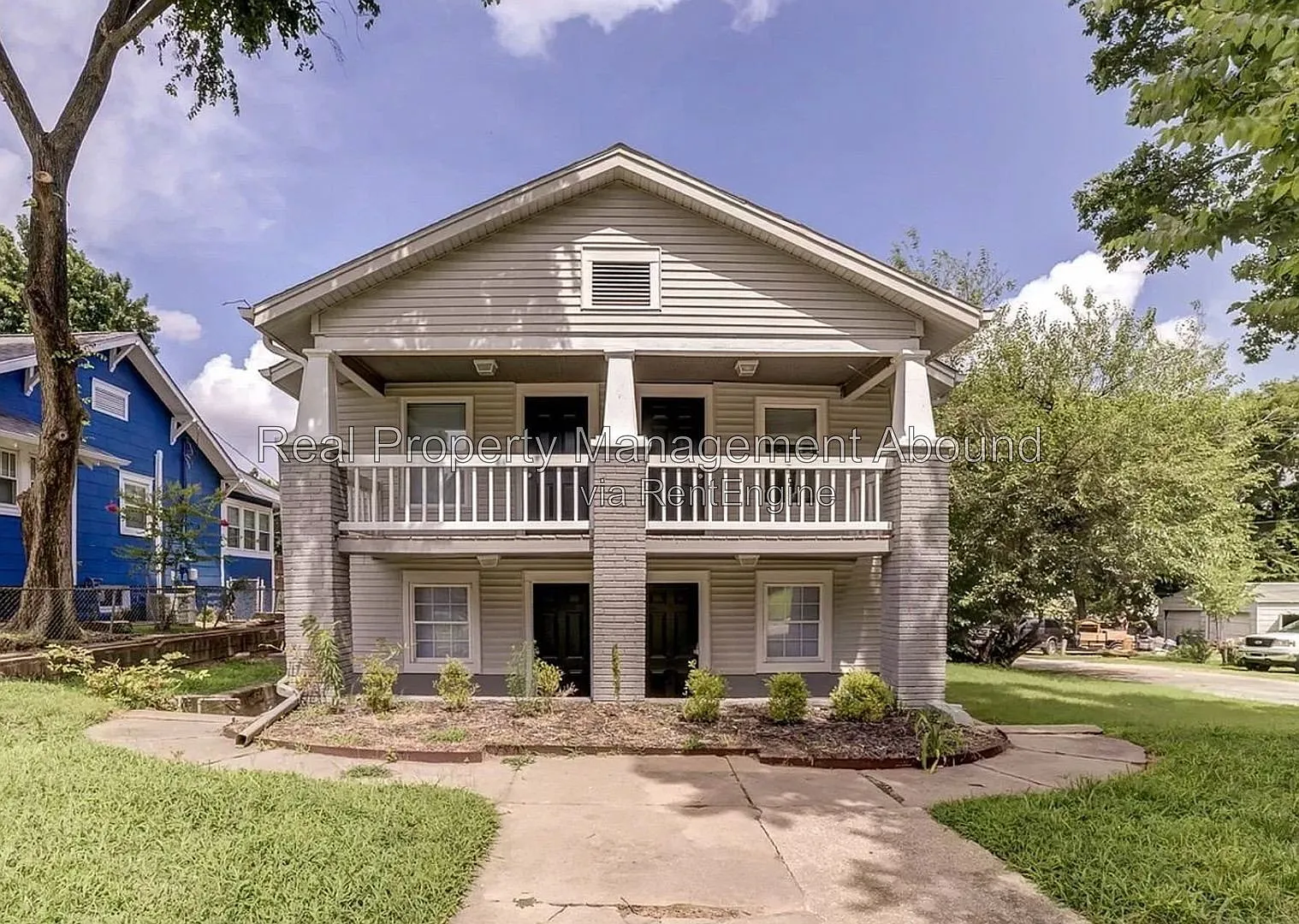 2 bed, 1.0 bath, 750 sqft, $1,050 — Photo 1