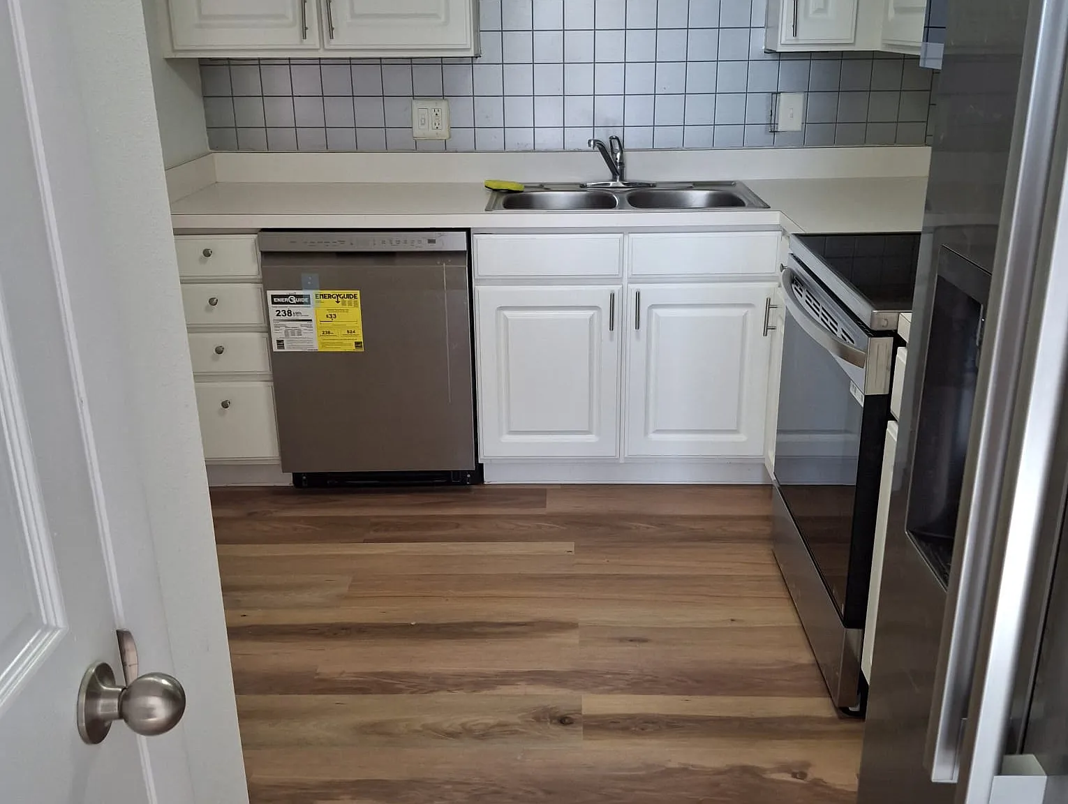 2 bed, 1329 sqft, $1,350 — Photo 2