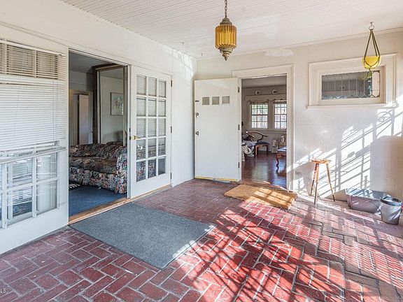 3rd image of 649 Figueroa Dr