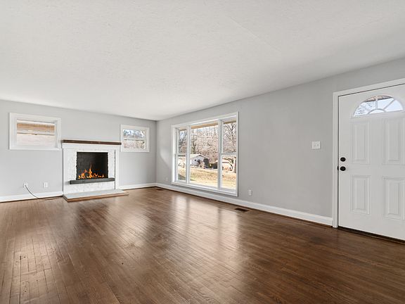 3rd image of 354 Berry St #1