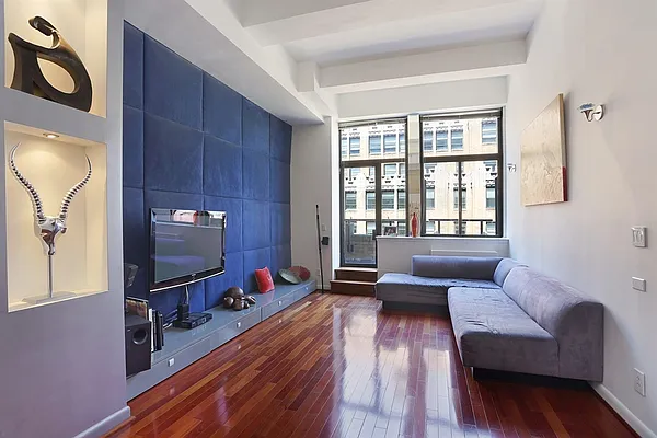 Sold by Compass | media 28