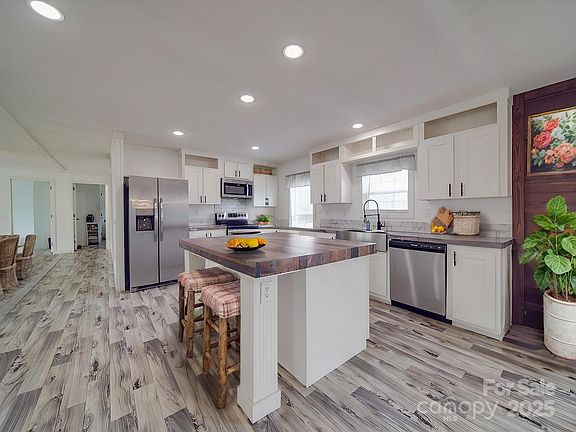 2nd image of 5300 Weblee Ct