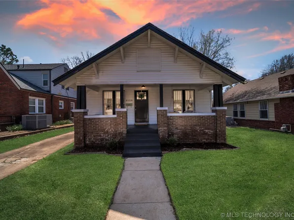 2128 E 17th Pl, Tulsa, OK 74104