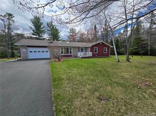 48 Milton Brae St, Bathurst, NB E2A4Y8