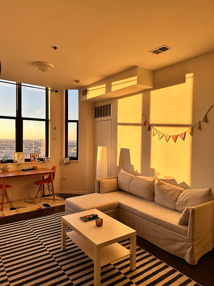 2 bed, 650 sqft, $3,000 — Photo 1