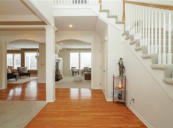 5th image of 15845 Juniper St