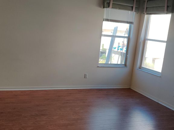 2nd image of 512 Tyler Ave #512