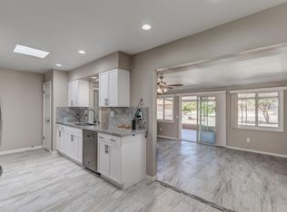 10258 W Twin Oaks Dr, Sun City, AZ 85351