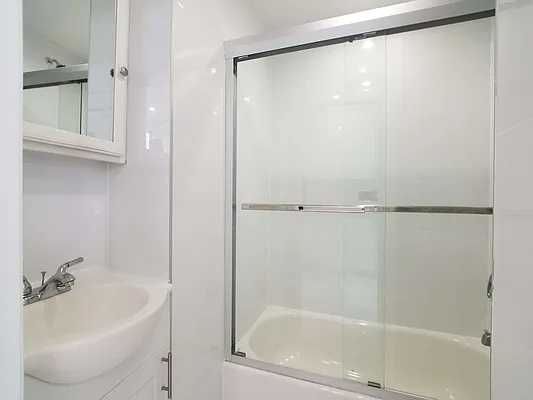 Rented by Compass | media 35