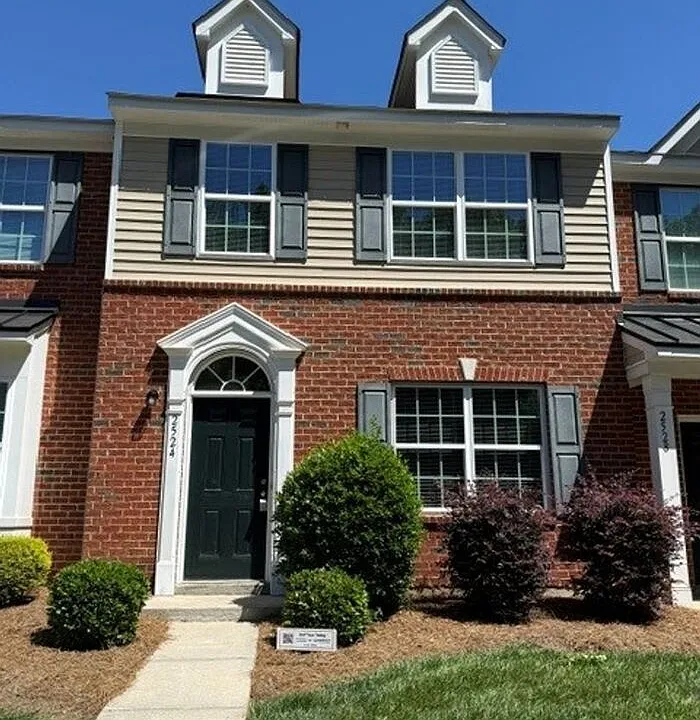 2524 Arrowhead Cir