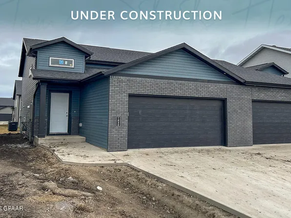 1848 Tobi Ln, Grand Forks, ND 58201
