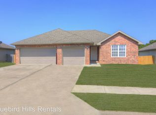 1663 N Mallard Dr, Nixa, MO 65714