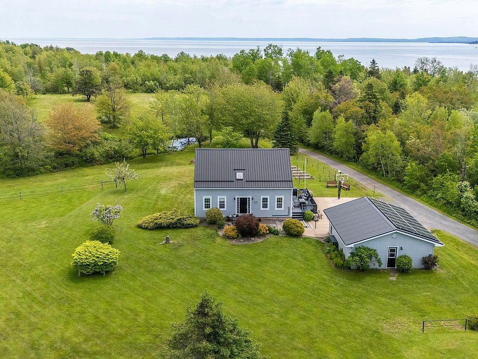 1st image of 19 Sandy Cove Ln