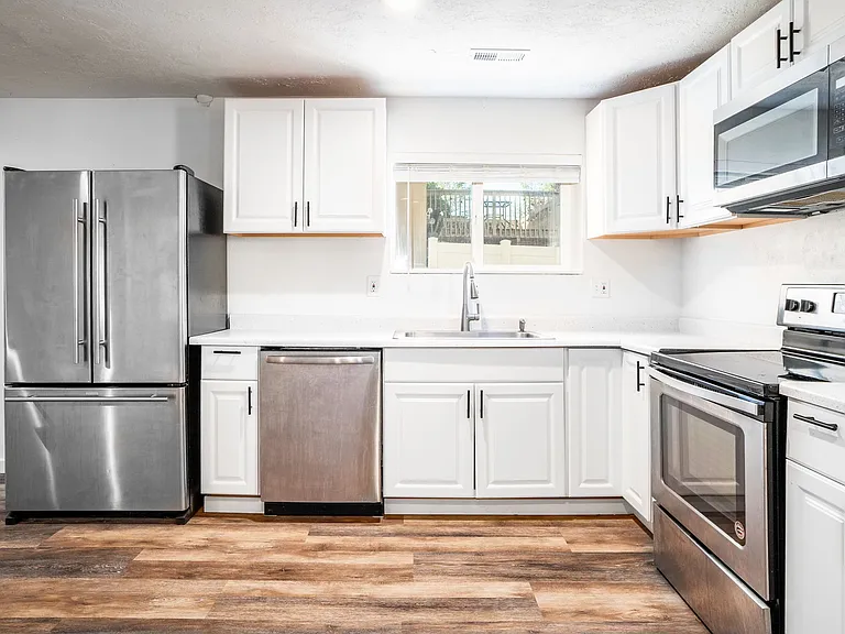 Downstairs kitchen