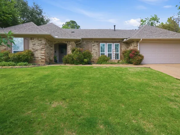 416 Cavender Ct, Hurst, TX 76054