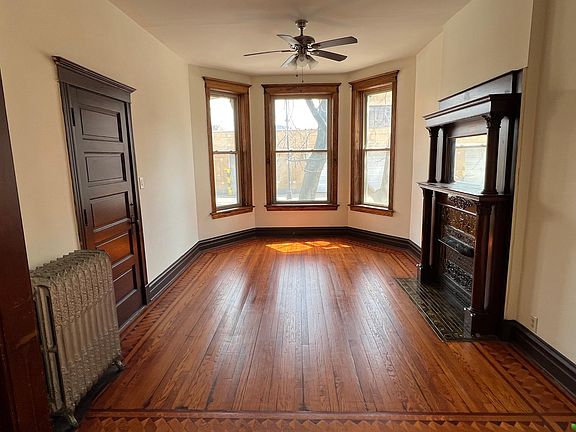 5th image of 1014 N Damen Ave APT 1