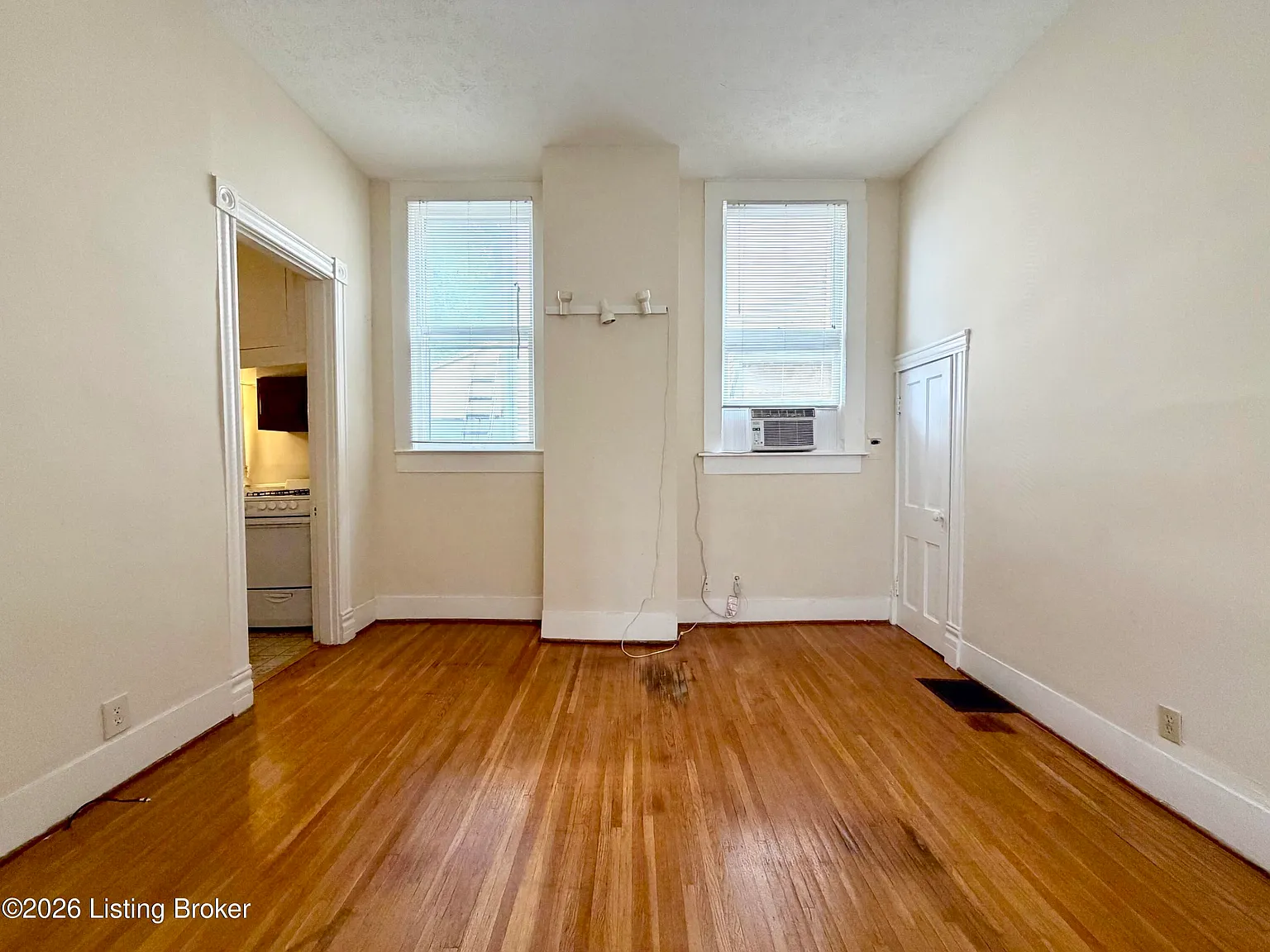 1 bed, 1.0 bath, 650 sqft, $1,095 — Photo 2