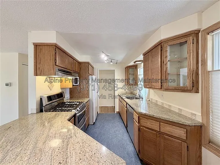 4670 SW 160th Ave — Photo 8