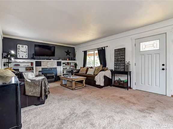 5th image of 4615 88th St NE