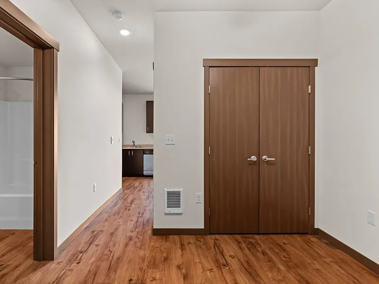 Latitude 47 — Photo 19