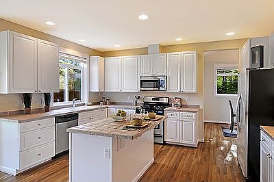 Cheery Kitchen