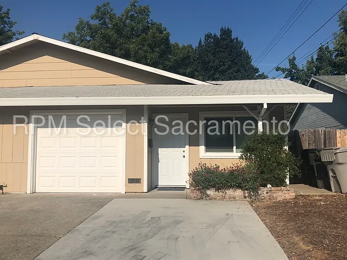 6642 Nielsen Way photo 1