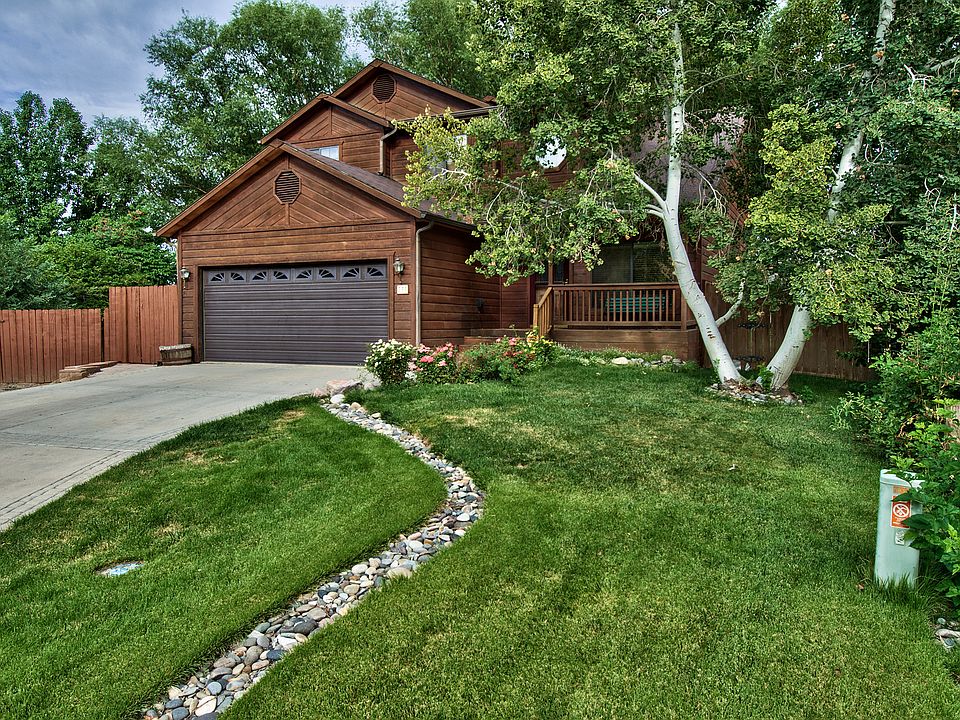 1st image of 735 Corral Dr