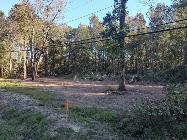 Chamberlain Ave, Baker, LA 70714