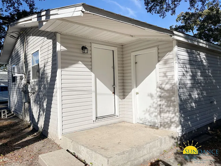 792B Navy St — Photo 8