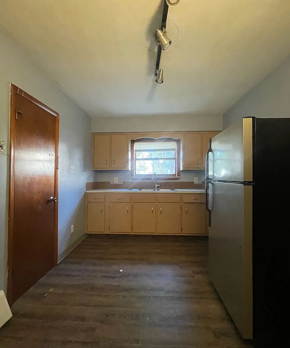 1 bed, 820 sqft, $900 — Photo 4