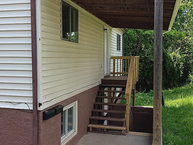 130 East St #1 — Photo 3