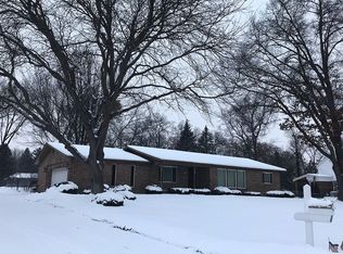 5533 Douglas Ct, Shelby Township, MI