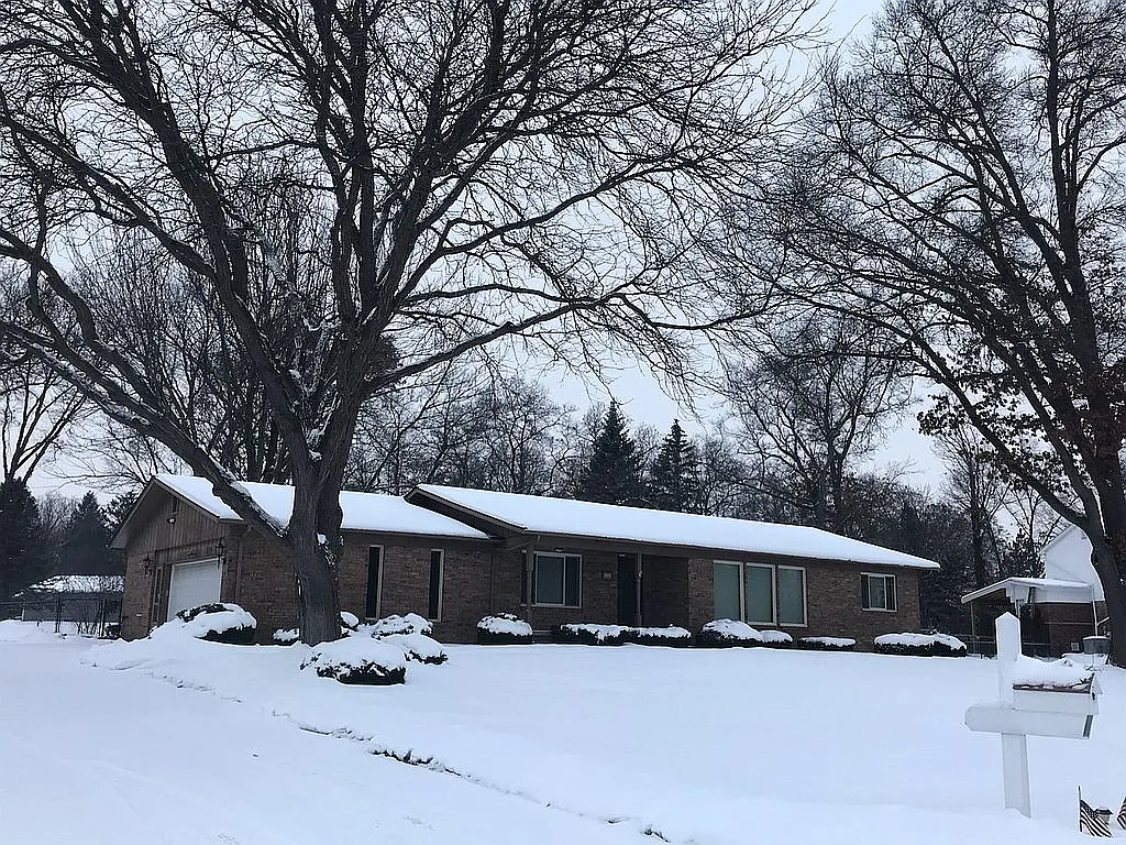 5533 Douglas Ct photo 1