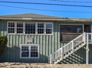 313 Palmetto Blvd, Edisto Island, SC 29438