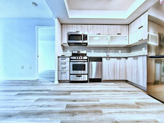 3rd image of 36 Lisgar St #1803